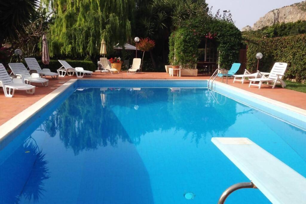 Da Nonna Cettina Appartamento In Villa Con Piscina Палермо Екстер'єр фото
